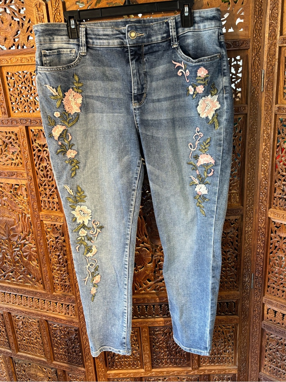 St. John's Bay Light Blue Skinny Jeans with Pink & Cream Floral Embroidery